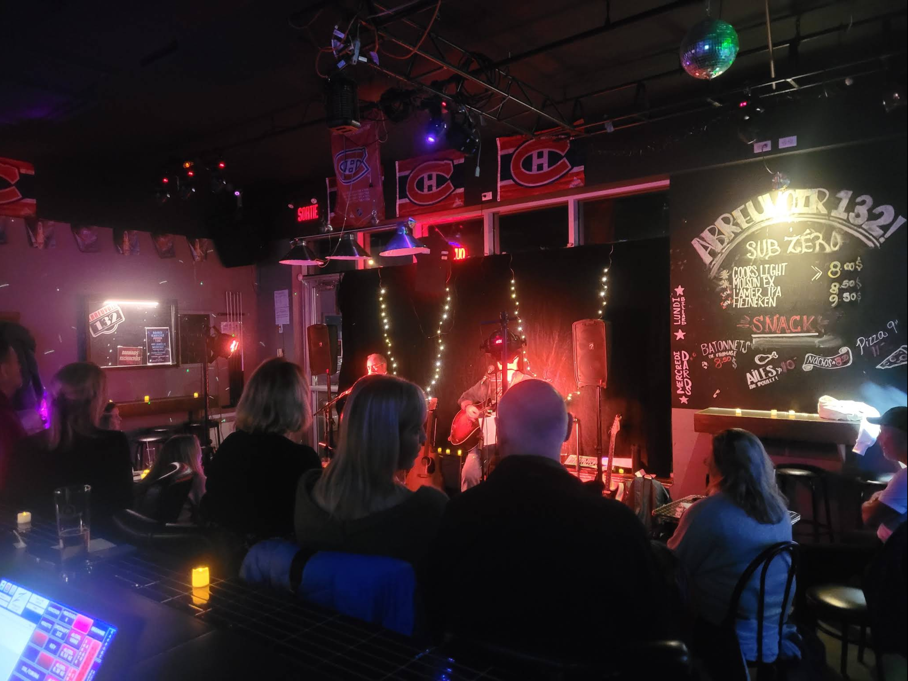 Show live au 132 — ambiance nocturne